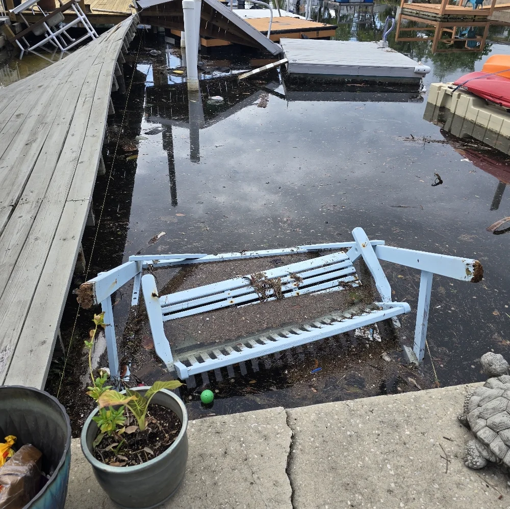 FLOOD LOSS. SEE PICS. - Picture 6 of 6